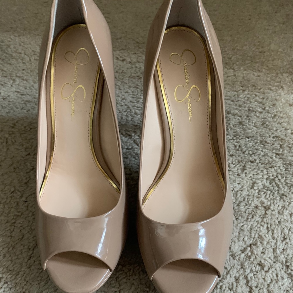 Jessica Simpson Pumps